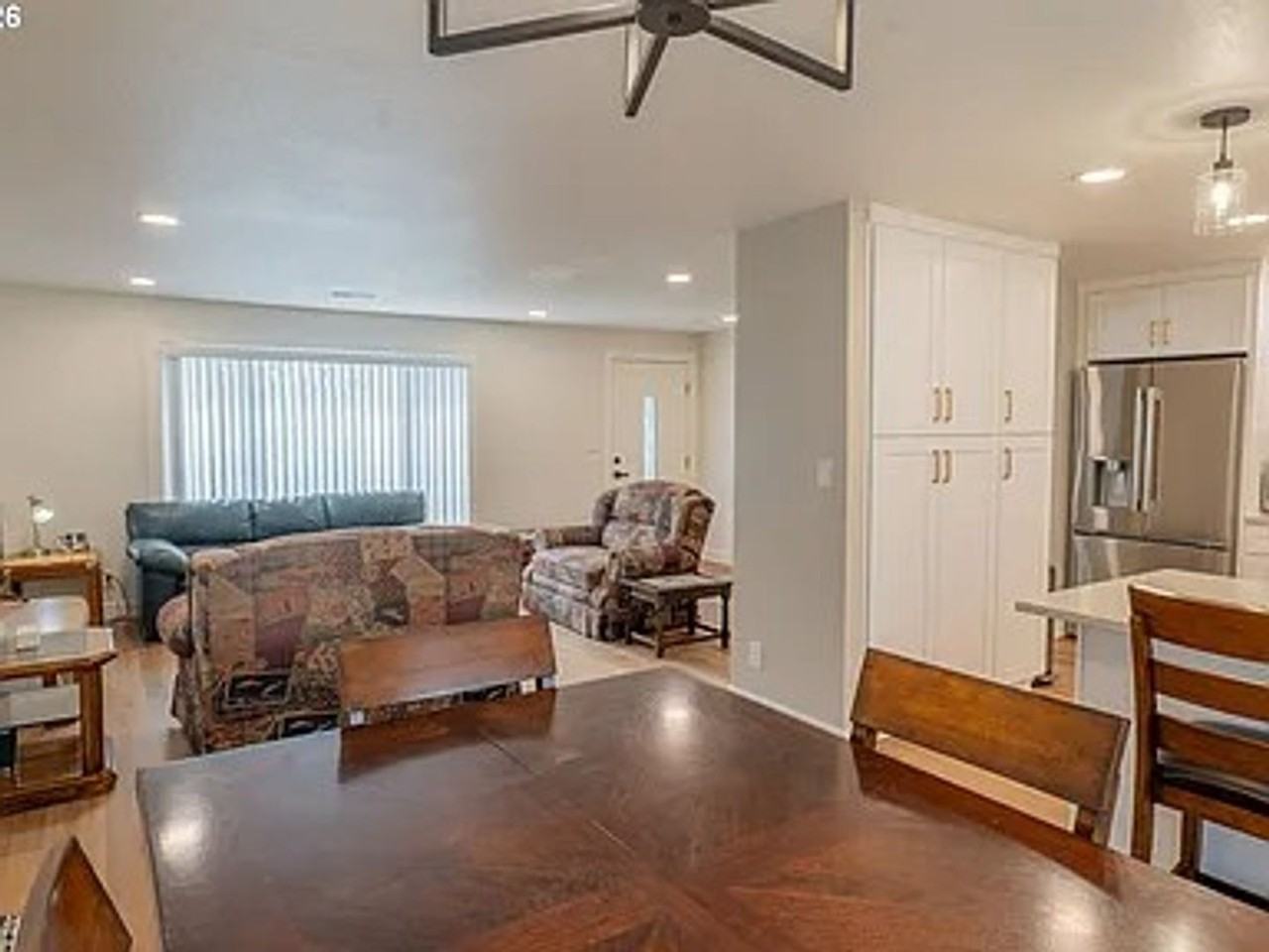 535 Oak Ter - Photo 4 of 26