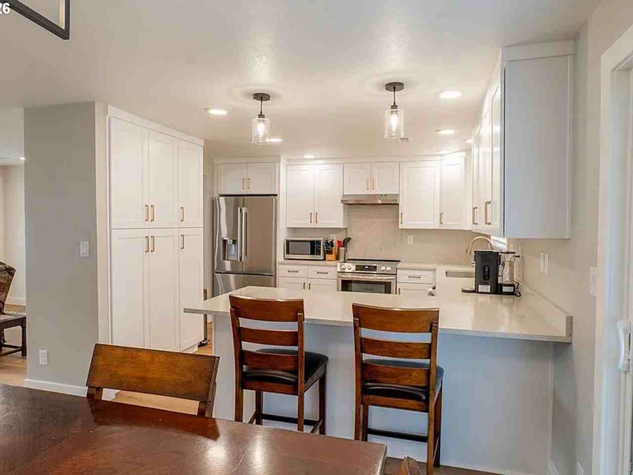 535 Oak Ter - Photo 6 of 26