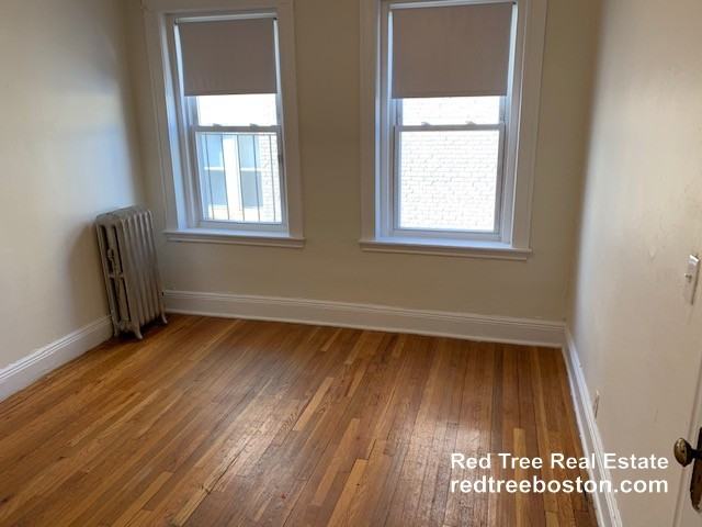 25 Walbridge St #18 - Photo 3 of 18