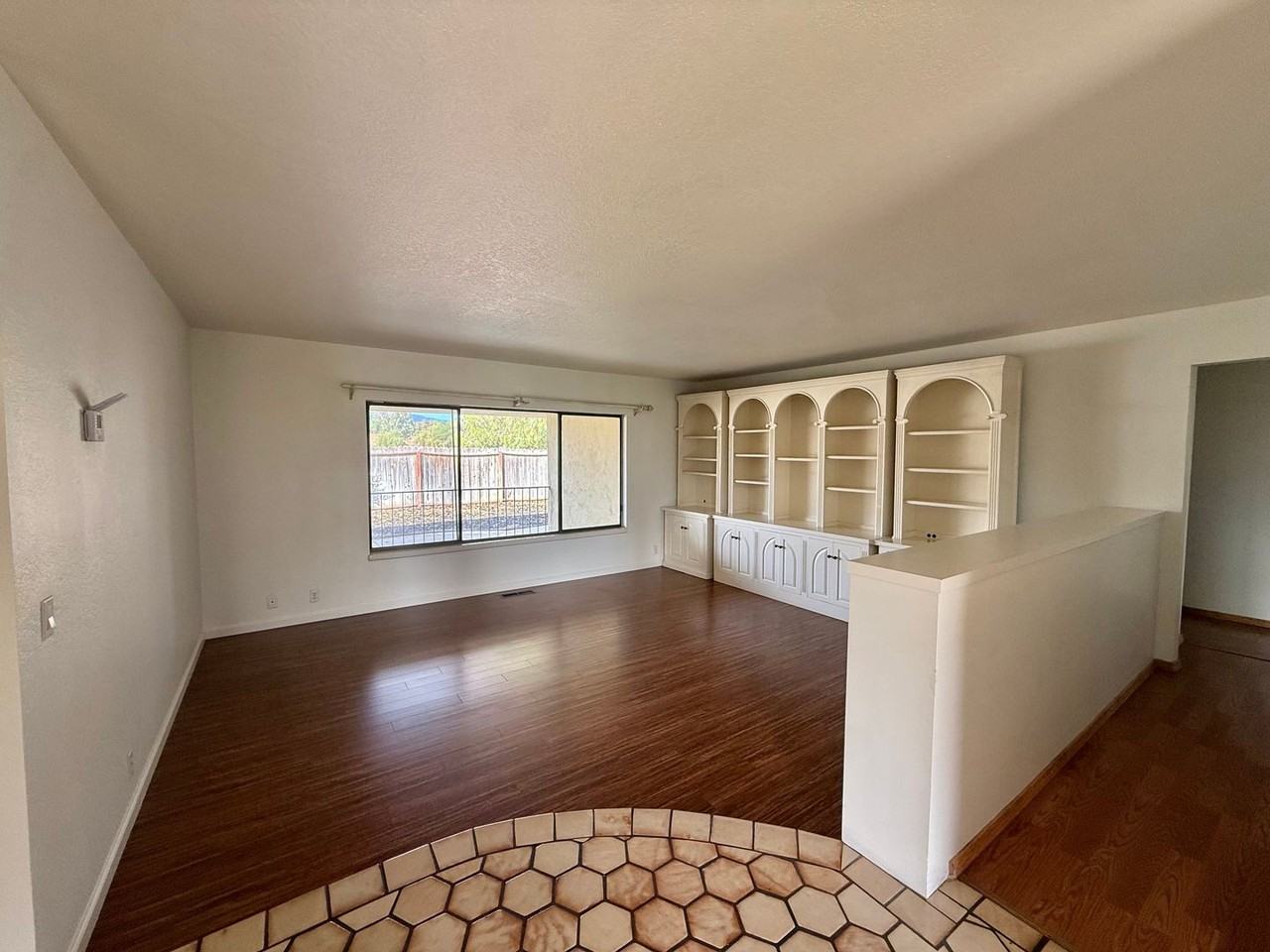420 Donald Dr - Photo 2 of 16