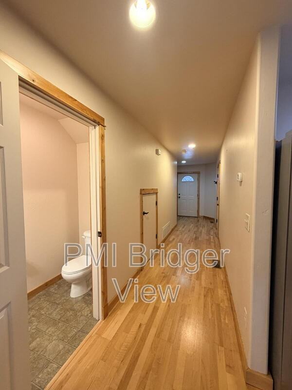 3147 Cattail St #B - Photo 5 of 21