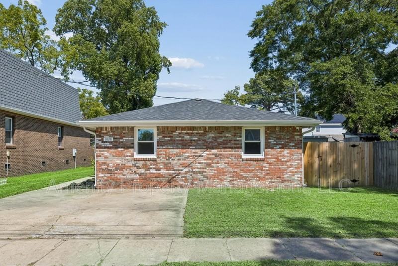 1028 Modoc Ave - Photo 4 of 22