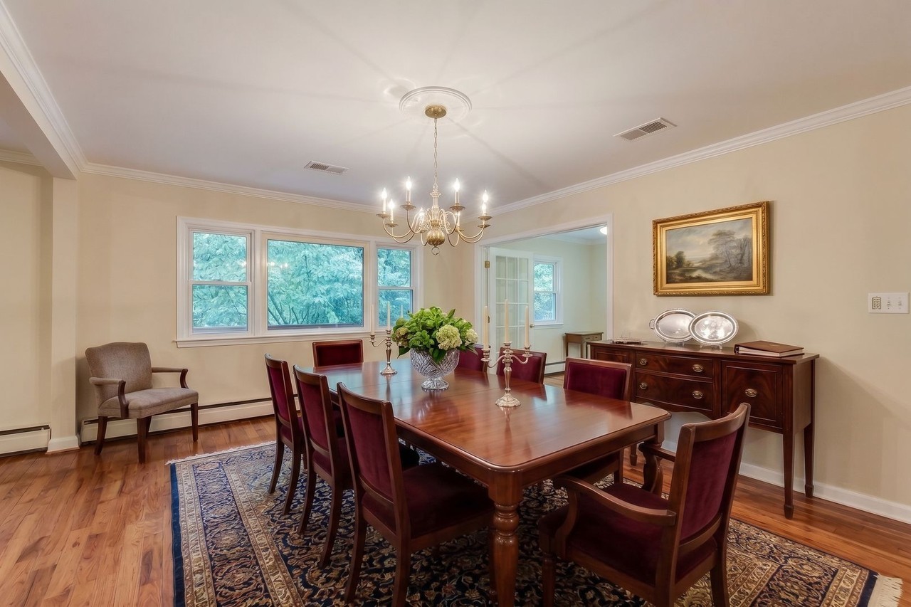 14904 Claude Ln - Photo 2 of 50