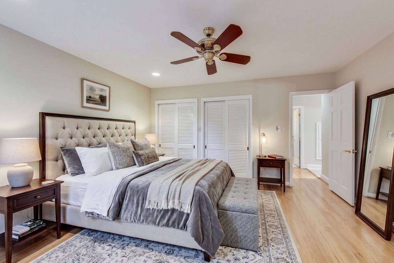 14904 Claude Ln - Photo 3 of 50