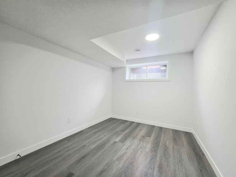 9925 222a St Nw #BS - Photo 6 of 9