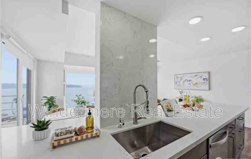 1415 2nd Ave - Photo 6 of 12