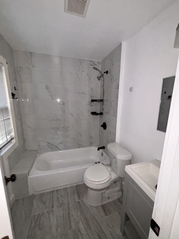 10103 Lamontier Ave - Photo 3 of 7