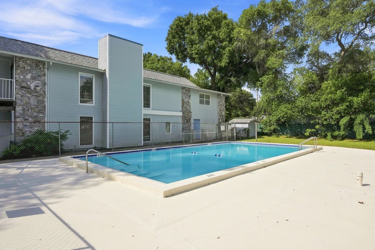 CPN-College Park Condominium - Photo 3 of 22