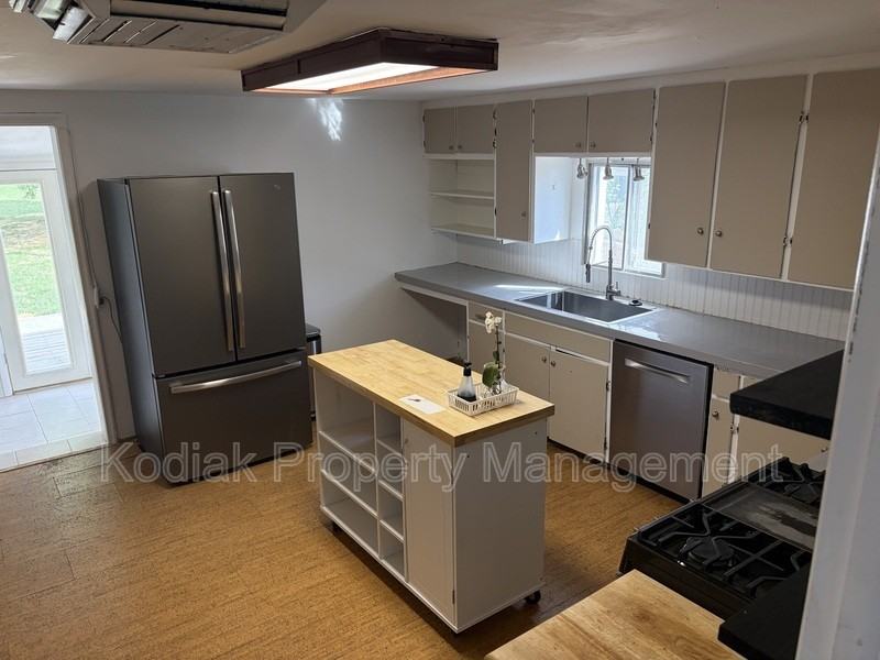 125 Sw - Photo 5 of 33