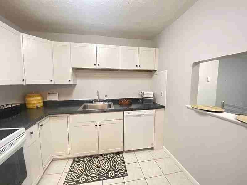 11 Weld St #14 - Photo 5 of 16