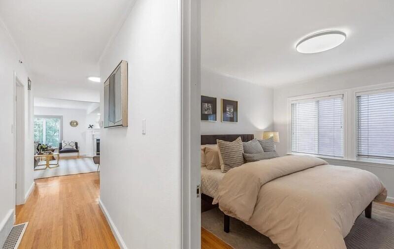 2228 Beach St - Photo 4 of 24