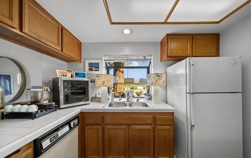 5738 Skyview Way #F - Photo 2 of 16