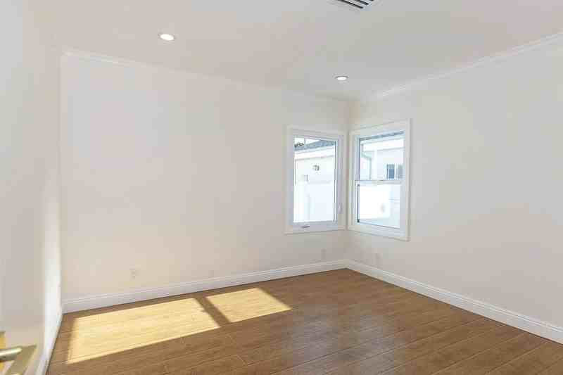 826 Highland Ave - Photo 7 of 17