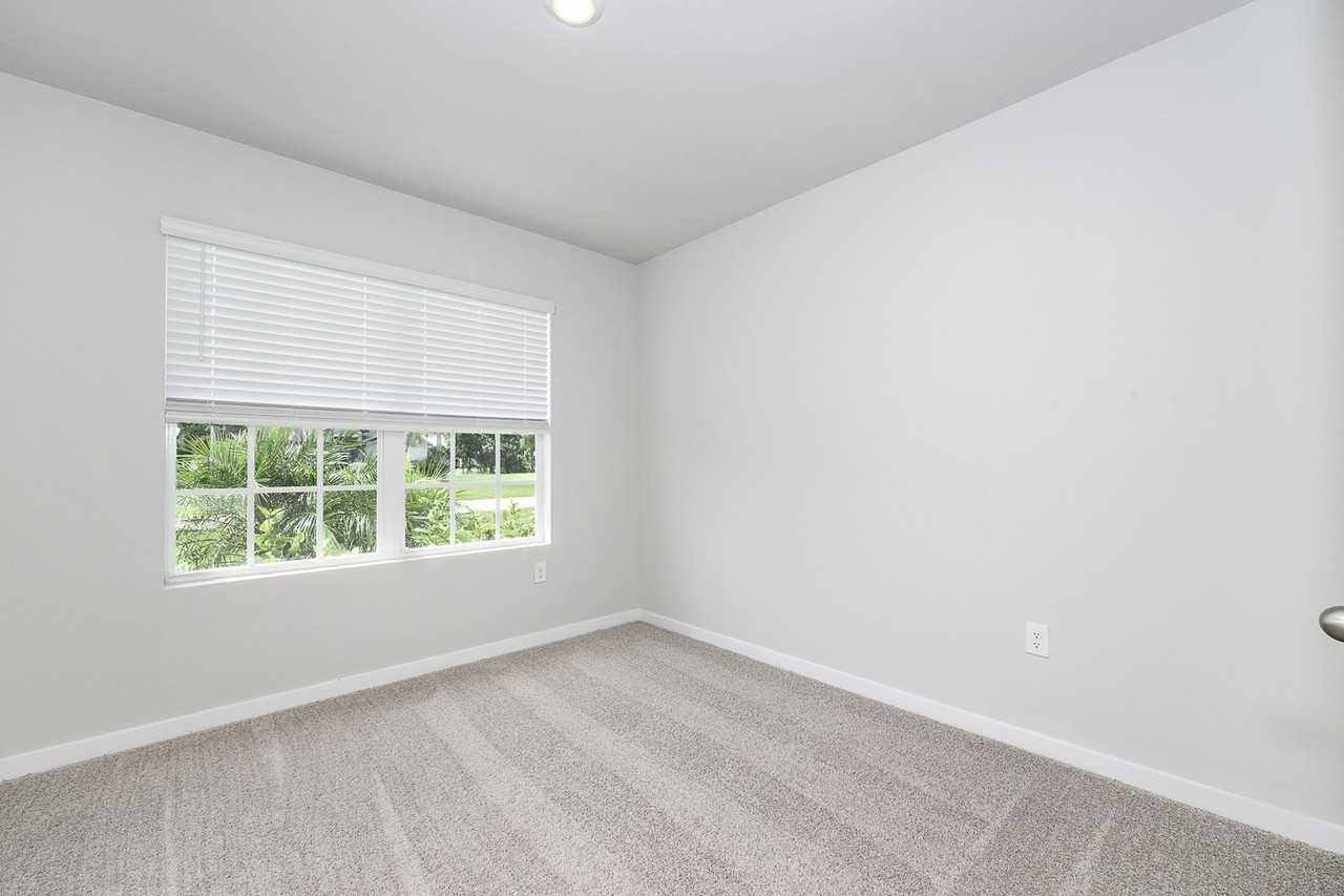 25110 Alcazar Dr - Photo 7 of 50