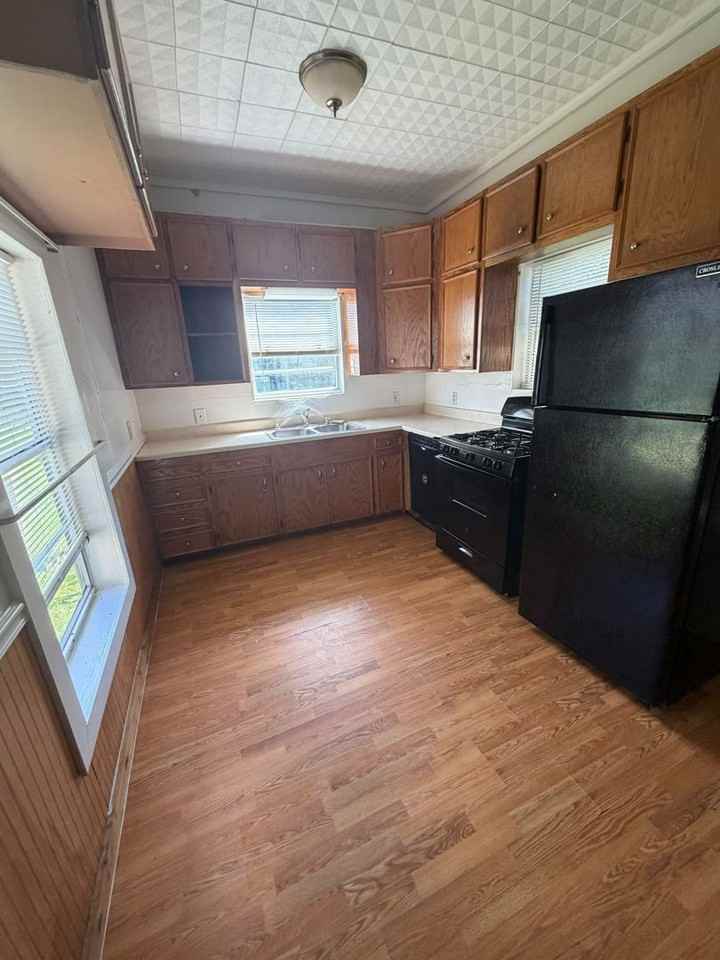 510 W Bilbo St - Photo 2 of 13