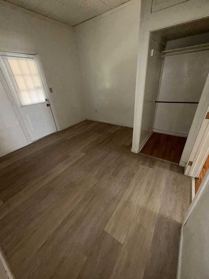 510 W Bilbo St - Photo 4 of 13