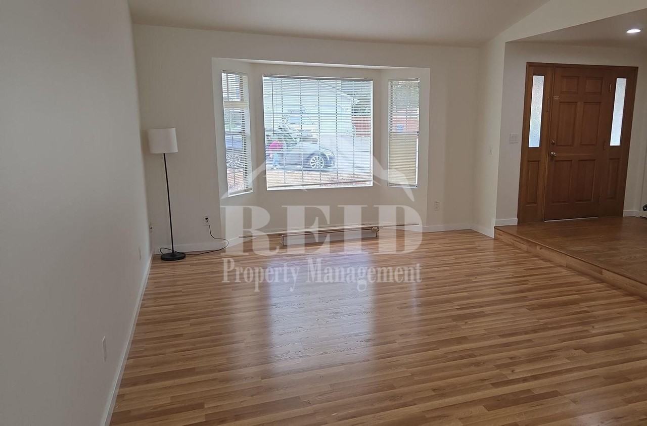 10242 Ashley Cir Nw - Photo 2 of 33