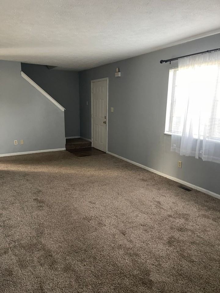 3409 Hunter Rd - Photo 4 of 12