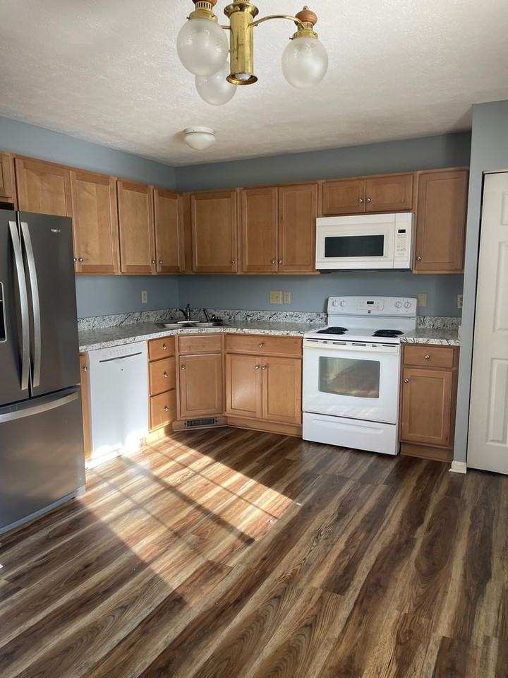 3409 Hunter Rd - Photo 6 of 12