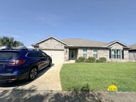 featured image of 438 Bay Oaks Dr