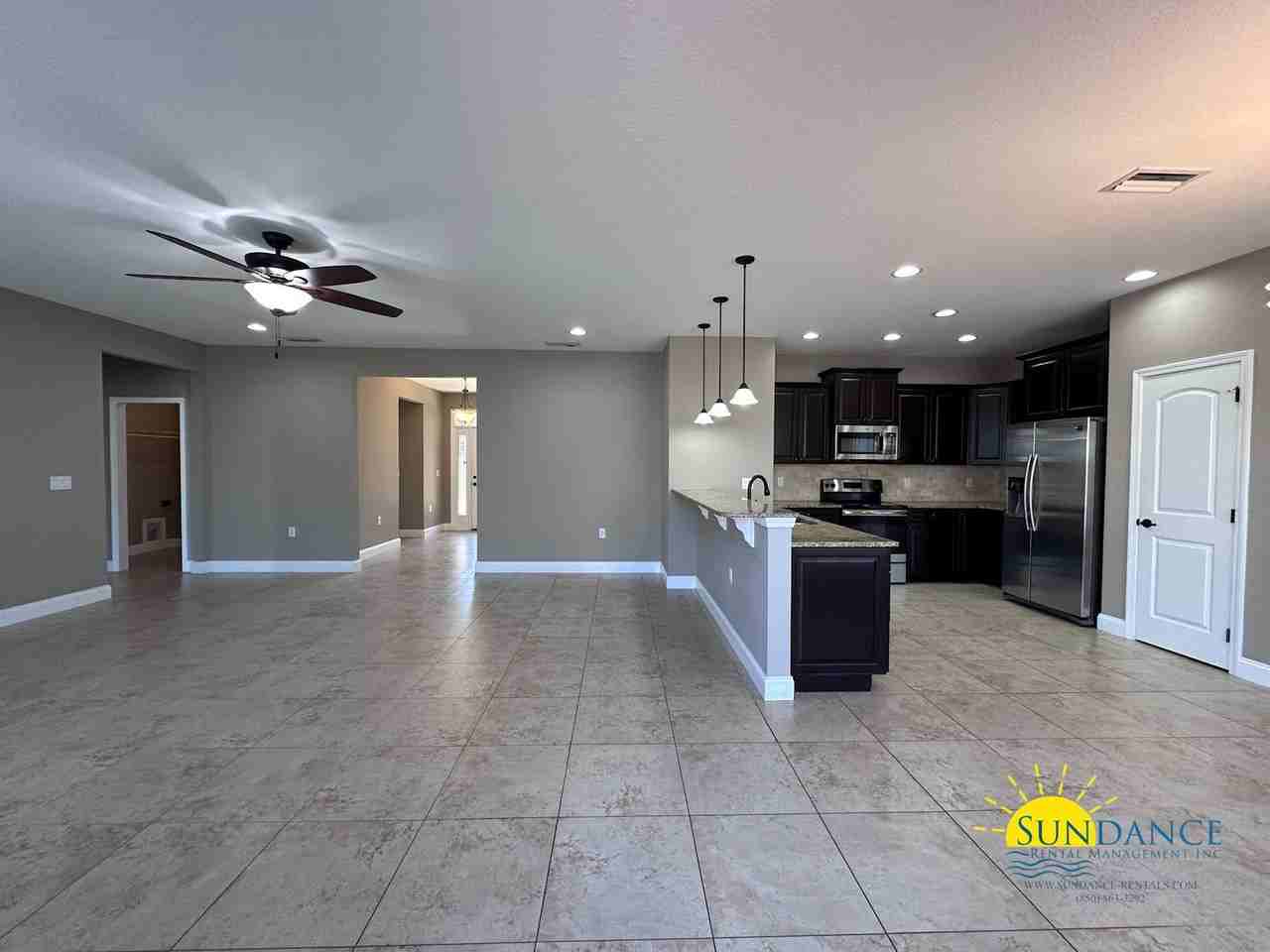 438 Bay Oaks Dr - Photo 3 of 28