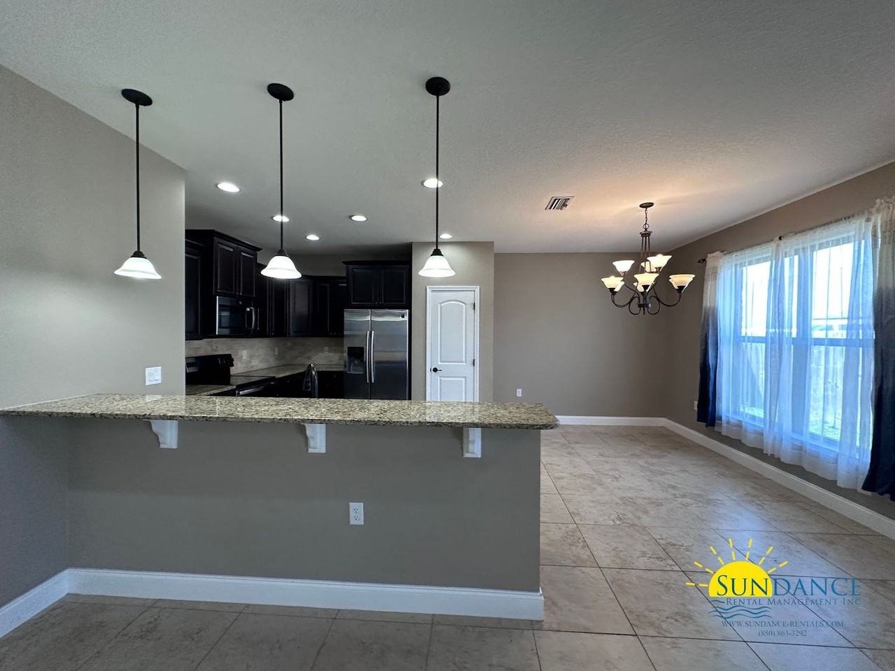 438 Bay Oaks Dr - Photo 5 of 28