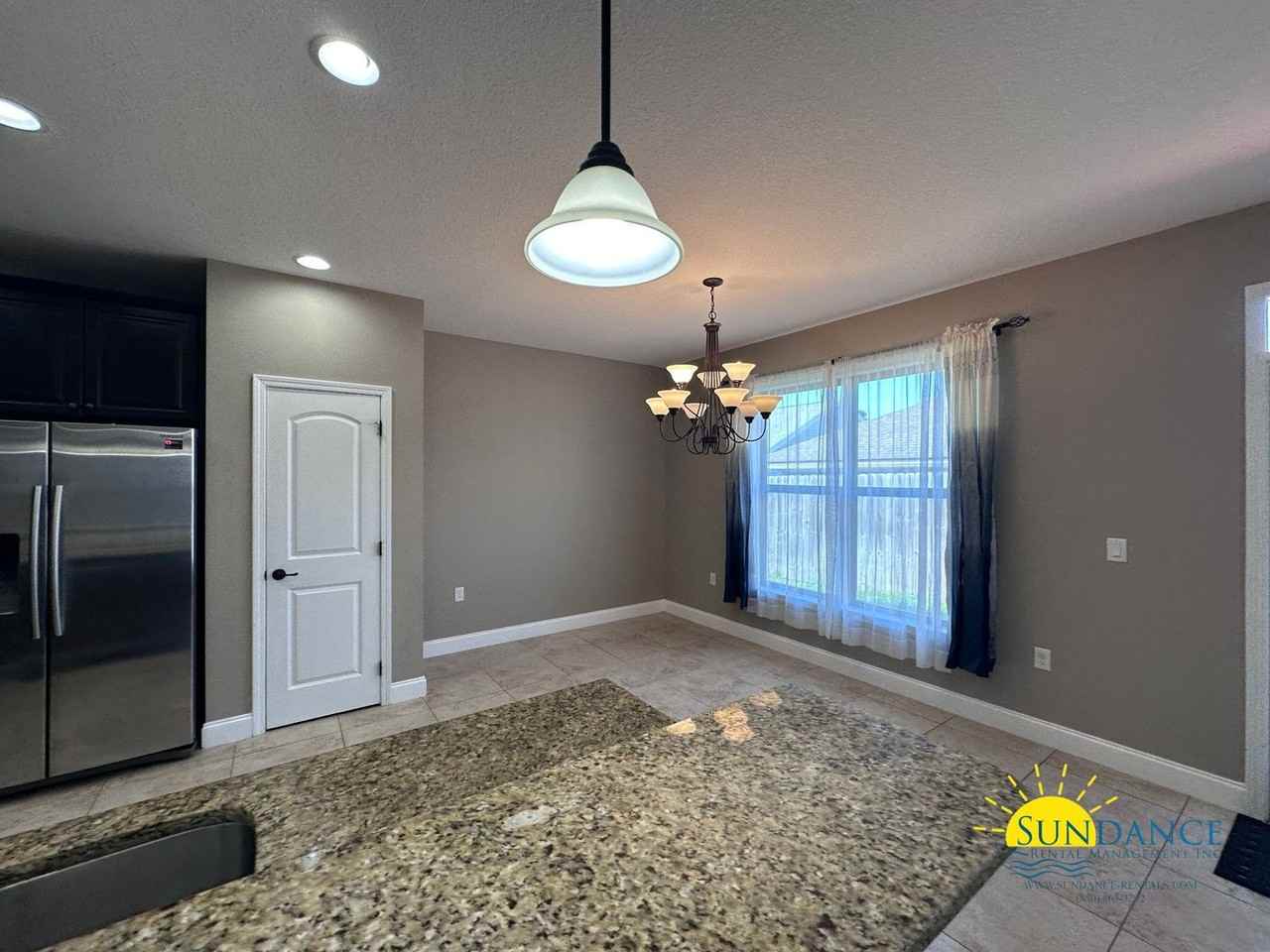 438 Bay Oaks Dr - Photo 7 of 28