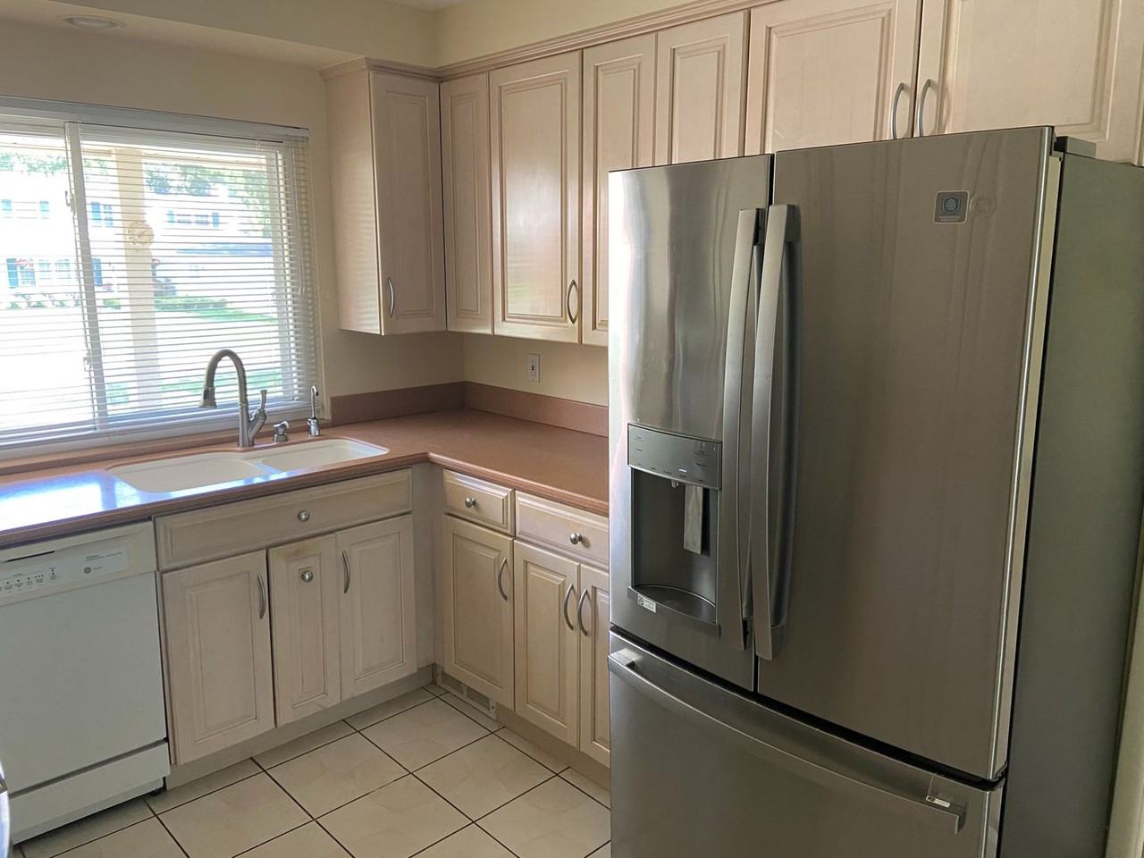 7046 Brookridge Dr - Photo 5 of 21