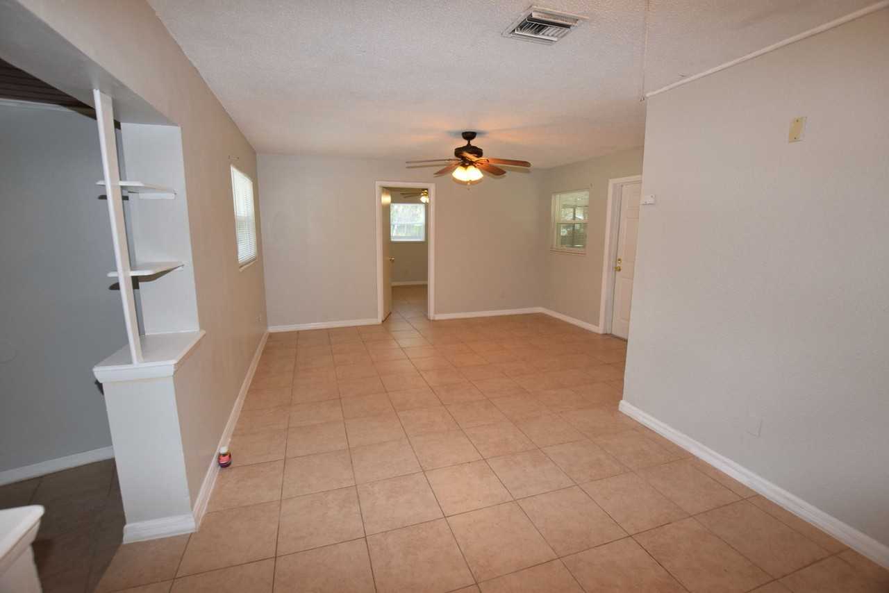 202 James Ct - Photo 7 of 20
