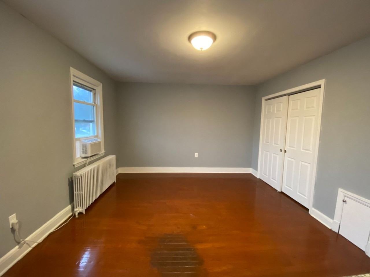 210 N Culver St - Photo 4 of 10