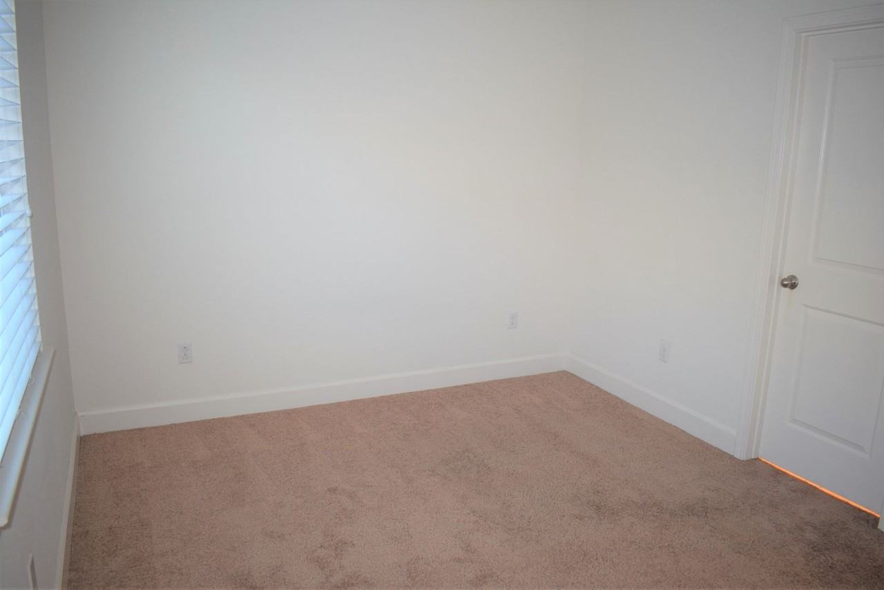 8425 Ponta Delgada Dr - Photo 3 of 20