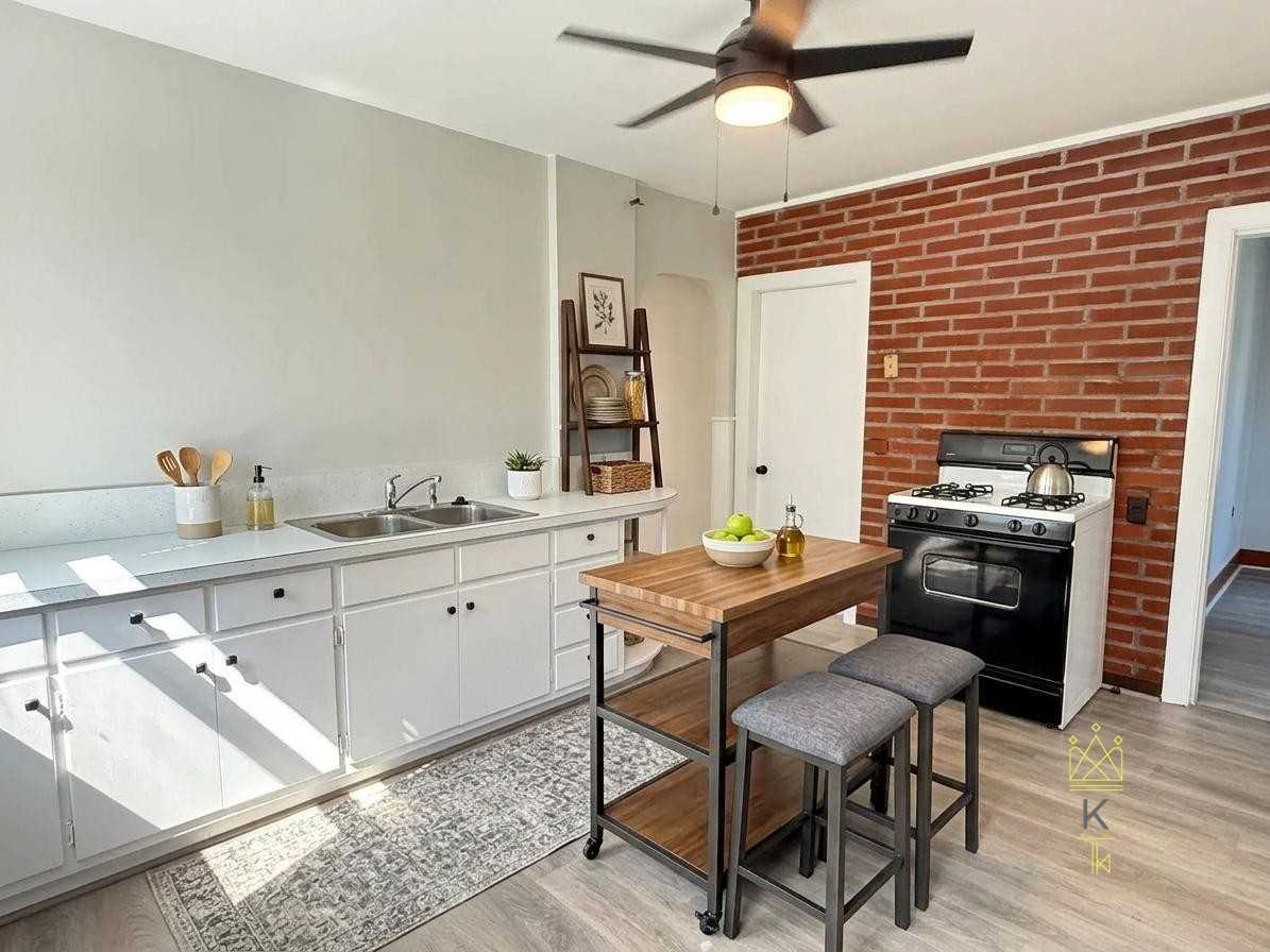 122 Aldrich St #2 - Photo 7 of 14