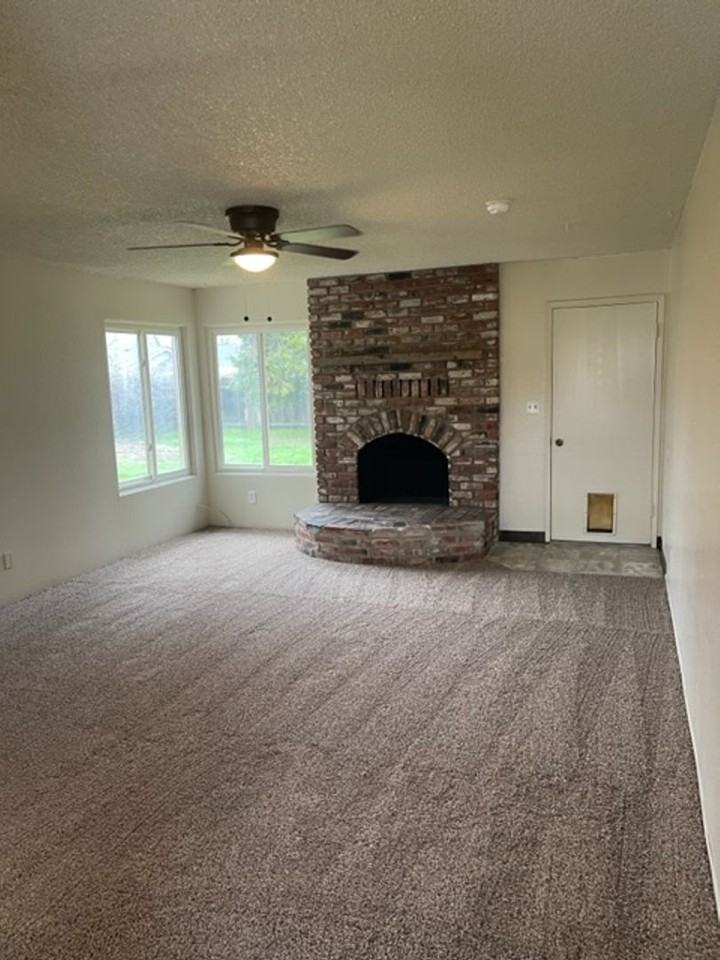 3313 Willow Ln - Photo 2 of 15