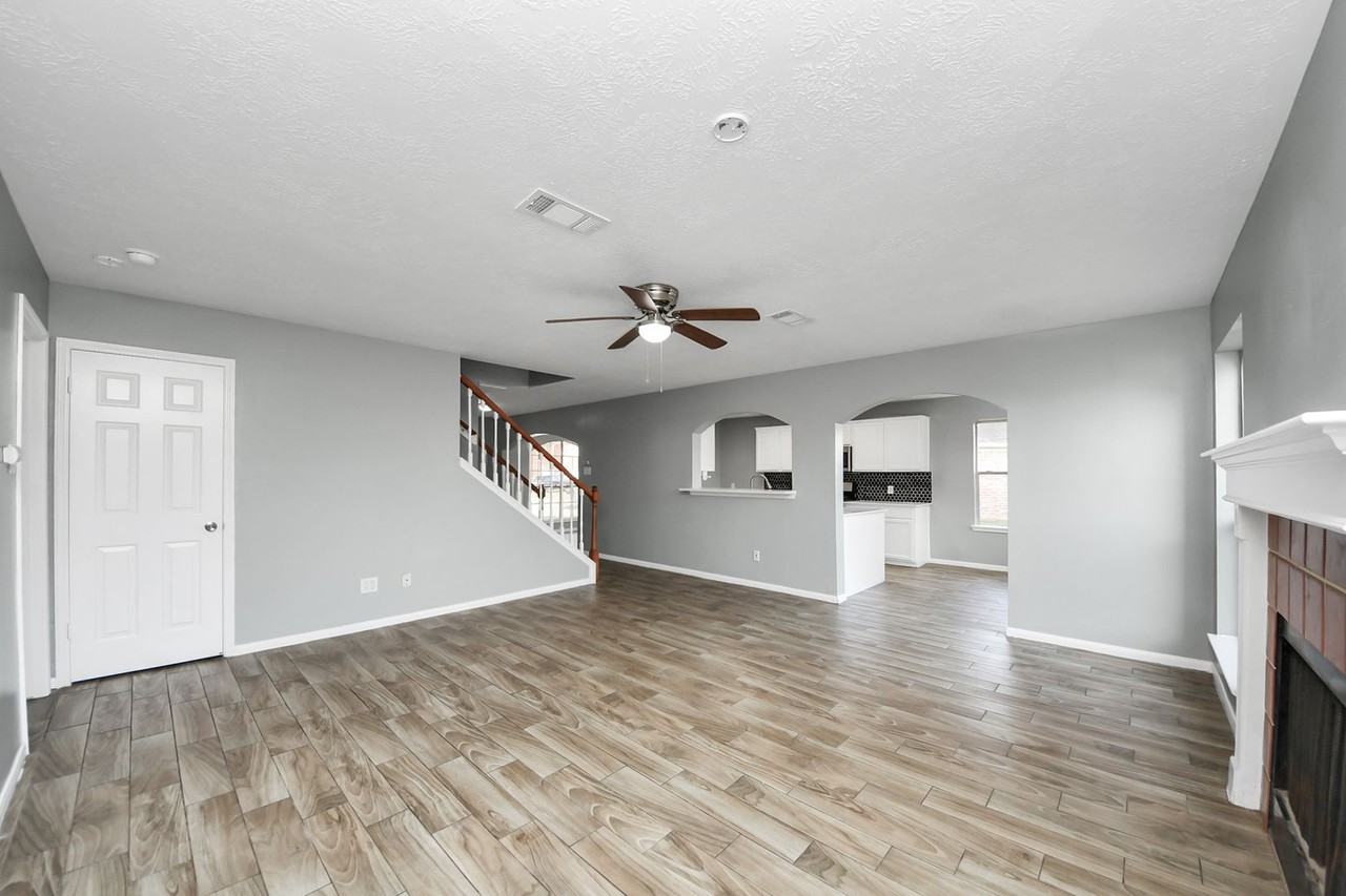 4805 E Columbary Dr - Photo 3 of 29