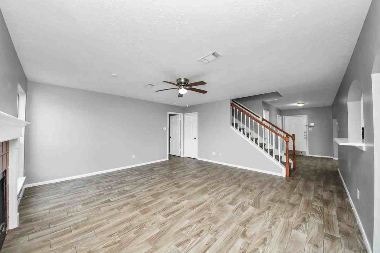 4805 E Columbary Dr - Photo 4 of 29