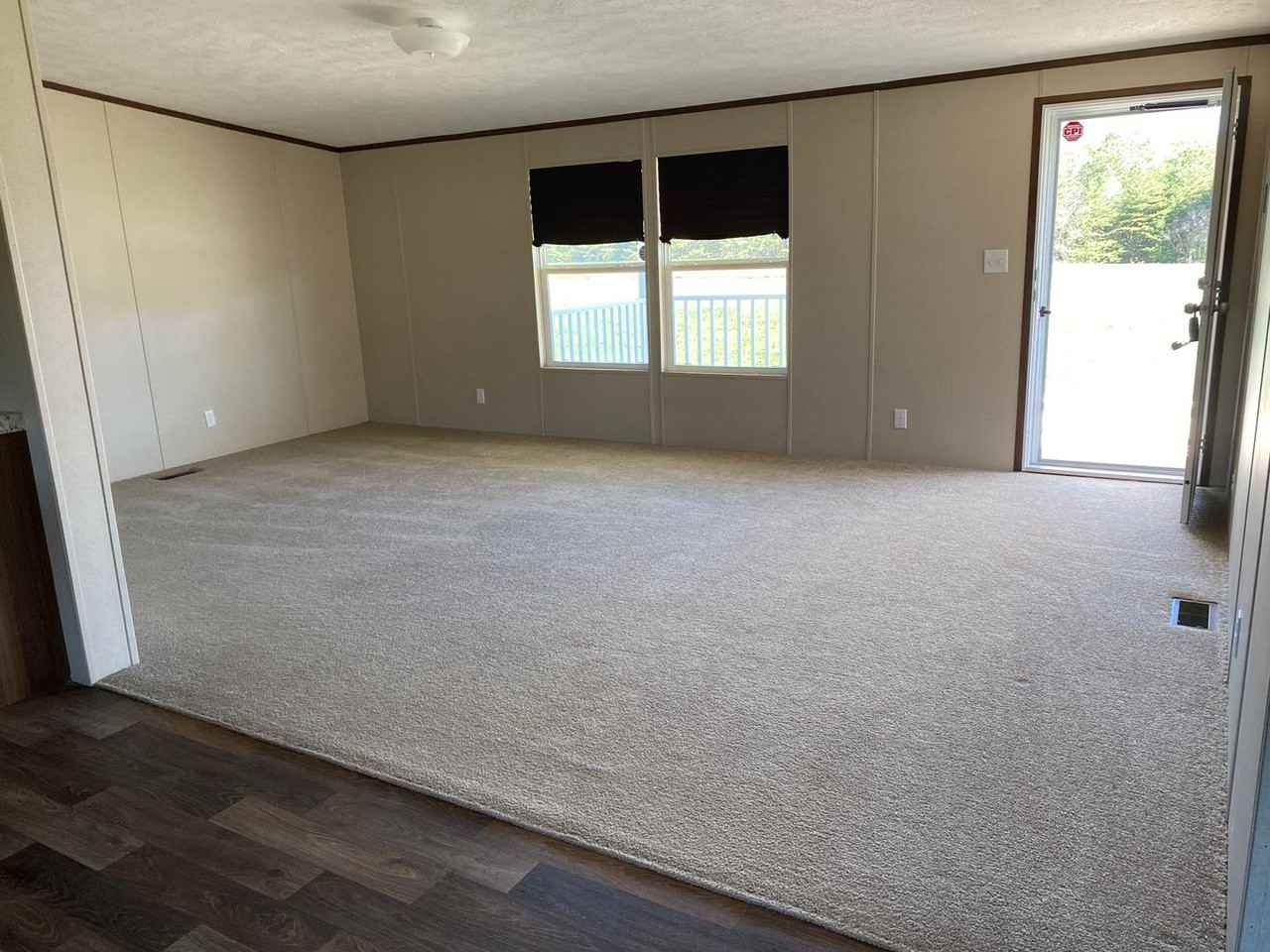 135 Meadow Spring Ct - Photo 3 of 5