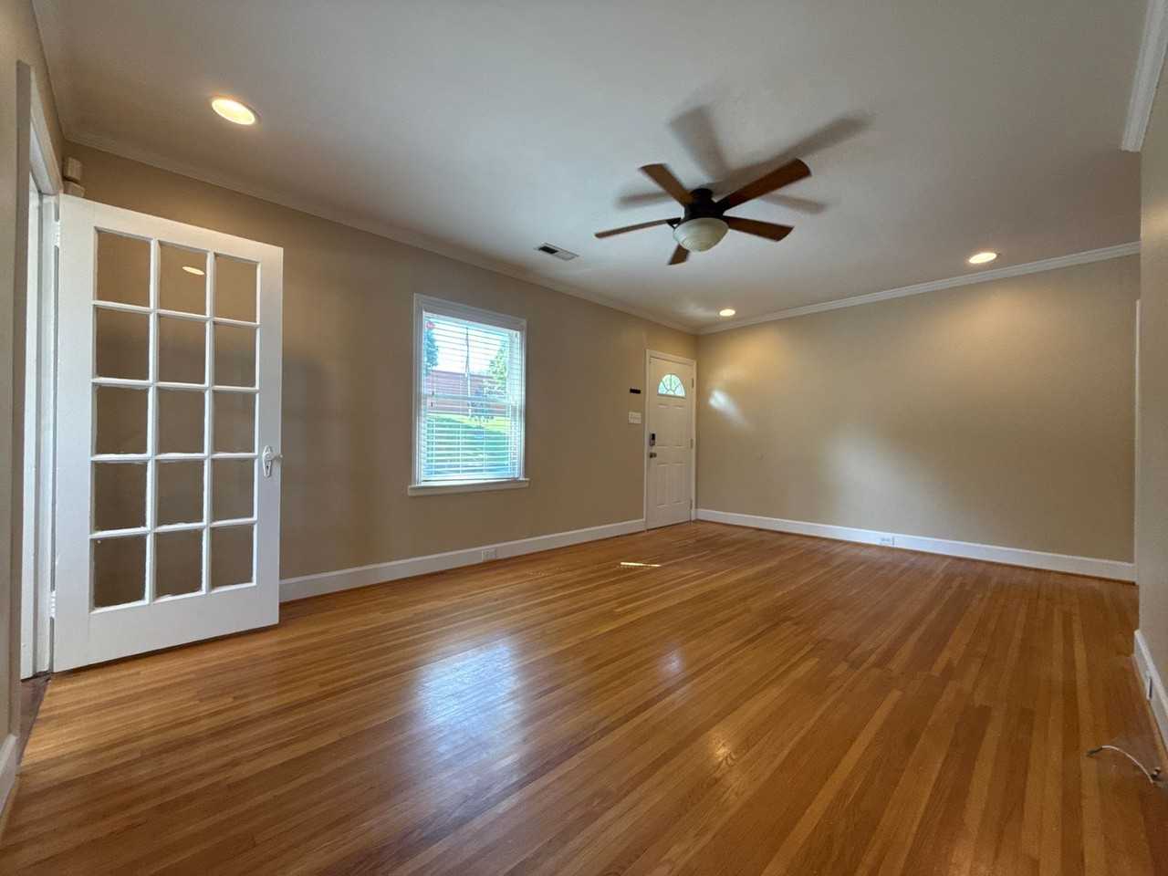 817 Everett Pl - Photo 2 of 15