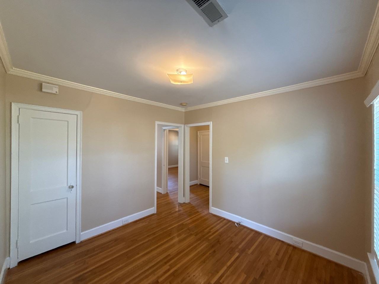 817 Everett Pl - Photo 5 of 15
