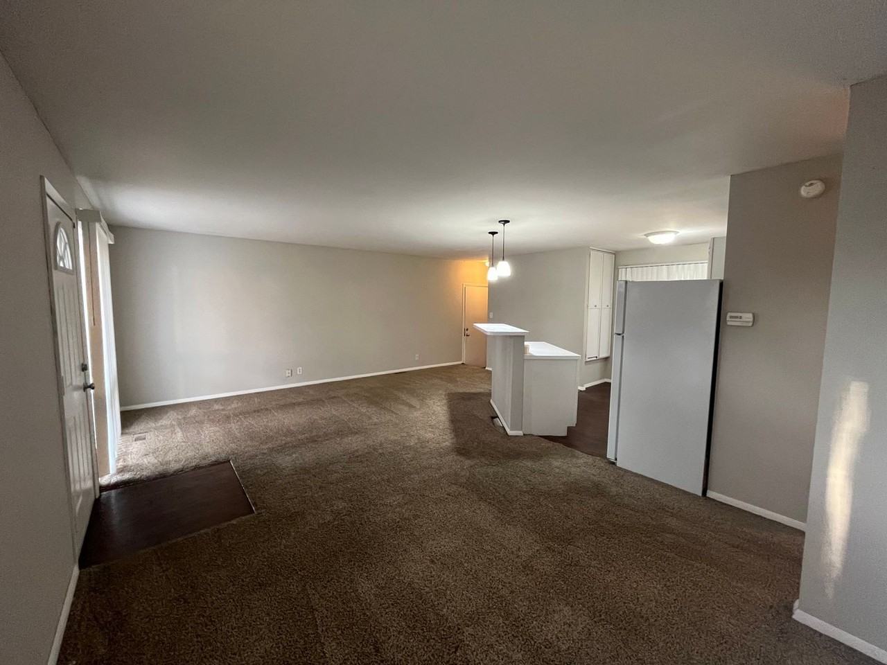 5044 Martin St - Photo 4 of 15