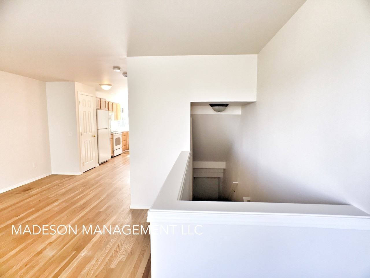 1213 Ne 135th St - Photo 7 of 13