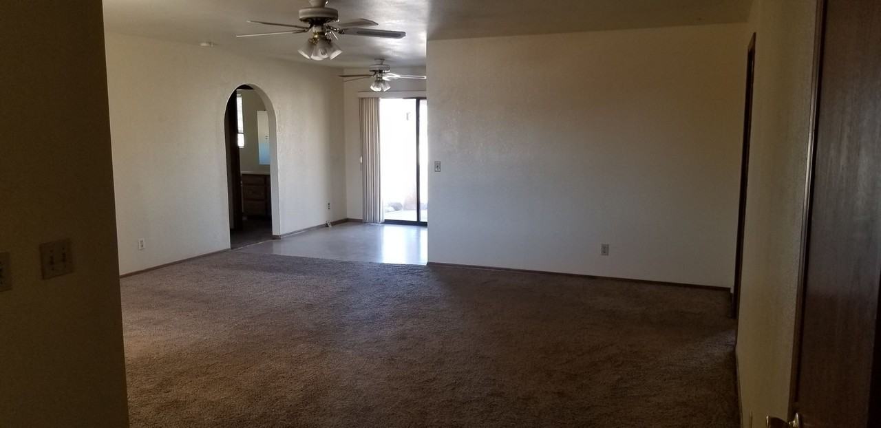 3181 Sombrero Dr - Photo 7 of 35