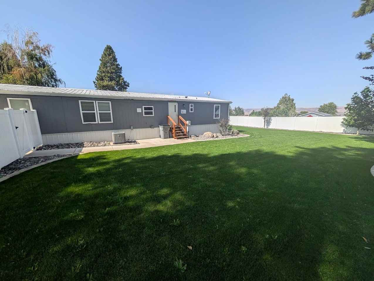 2021 Grelle Ave - Photo 5 of 30