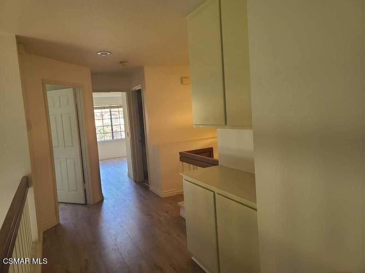 1029 Amberton Ln - Photo 6 of 32