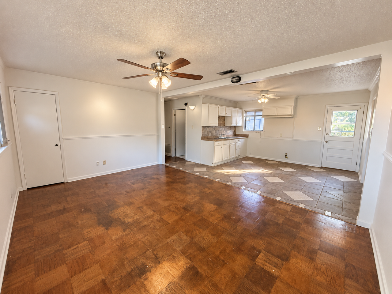 3002 Inda St - Photo 5 of 37