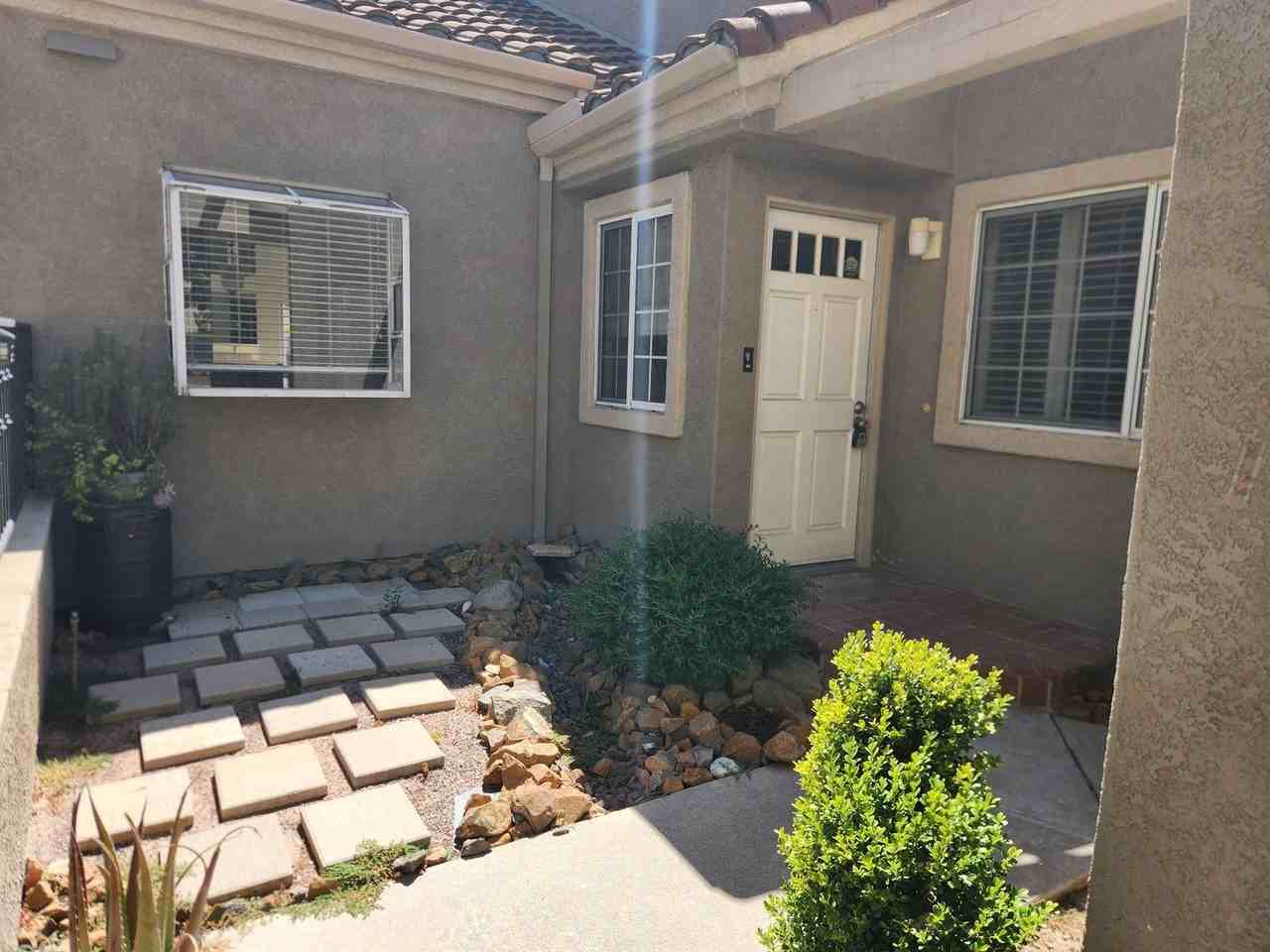 28084 Lucaya - Photo 2 of 19