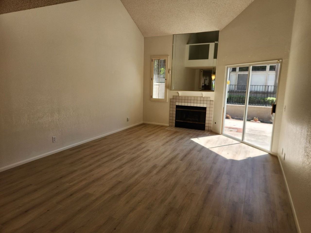 28084 Lucaya - Photo 3 of 19