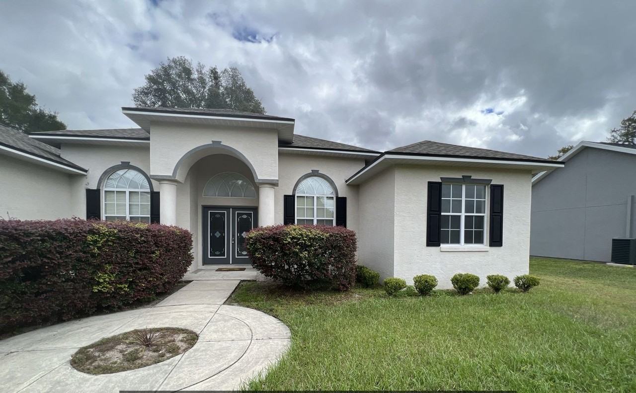 249 Marion Oaks Crse - Photo 3 of 50