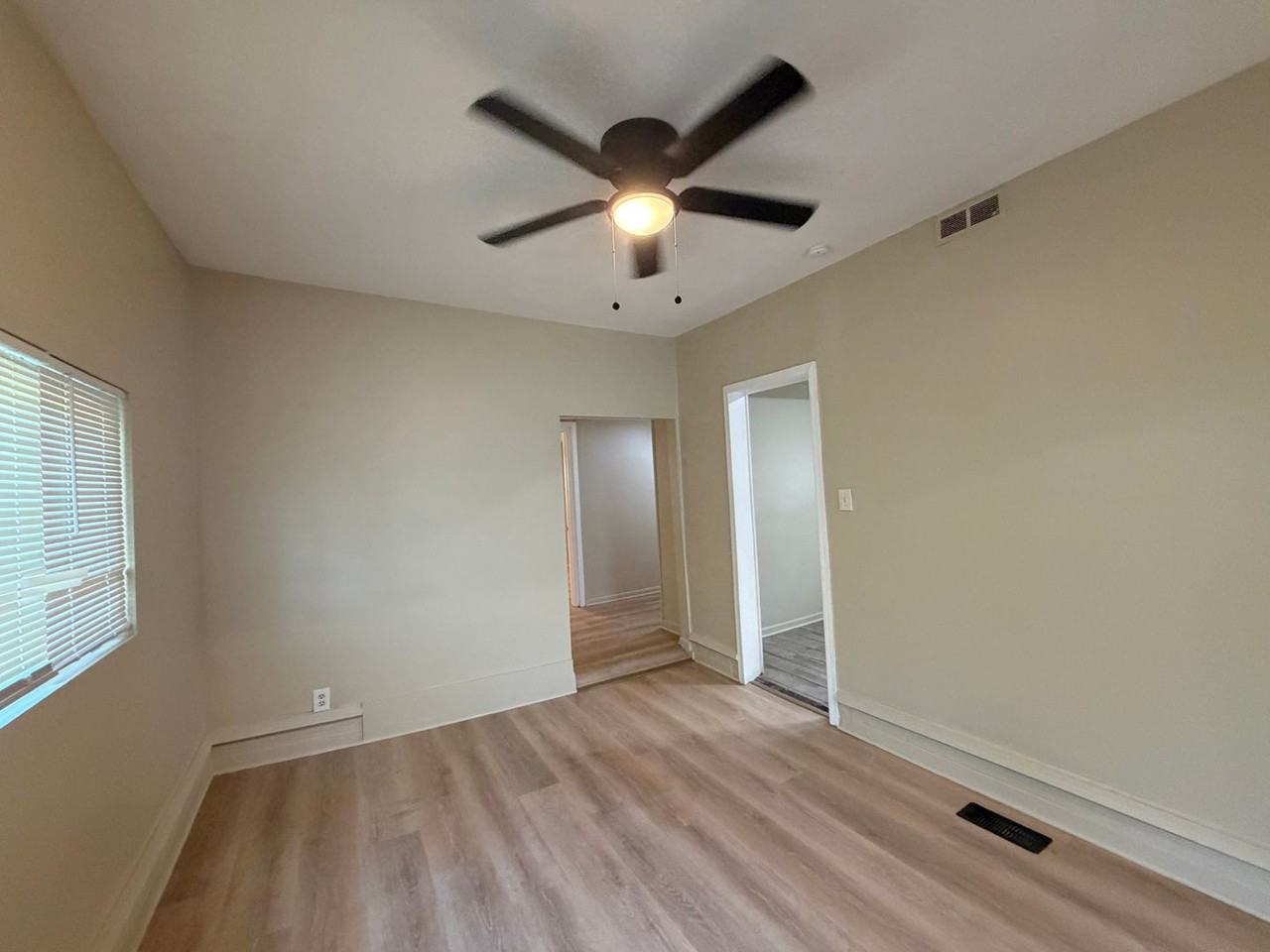 1748 W Steuben St - Photo 7 of 19
