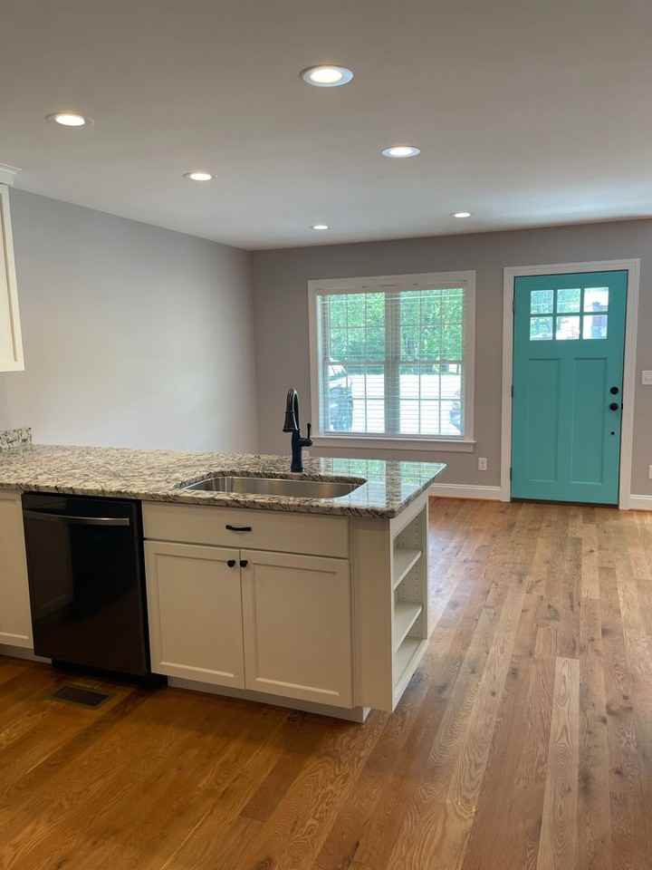 3717 Port Republic Rd - Photo 7 of 22