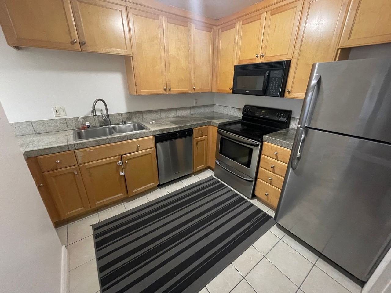 1055 N Capitol Ave #48 - Photo 7 of 16